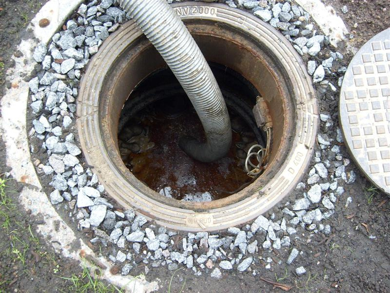 Откачка дренажных и канализационных колодцев в Сургуте